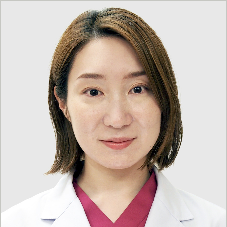 安藤 有佳利 