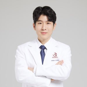 Dr. Yong Woo Kim