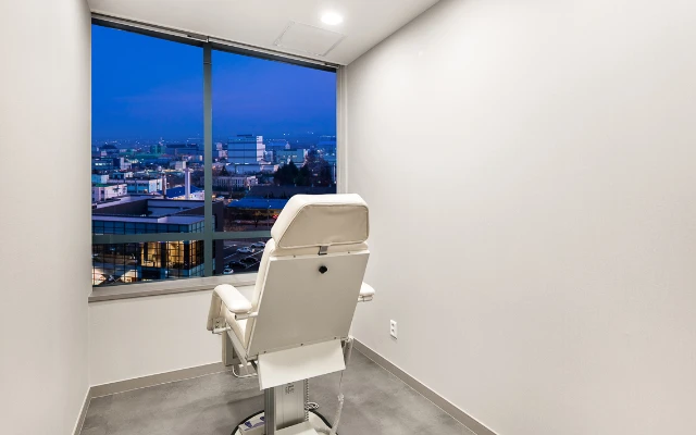 제이필의원-홍대점_9_image