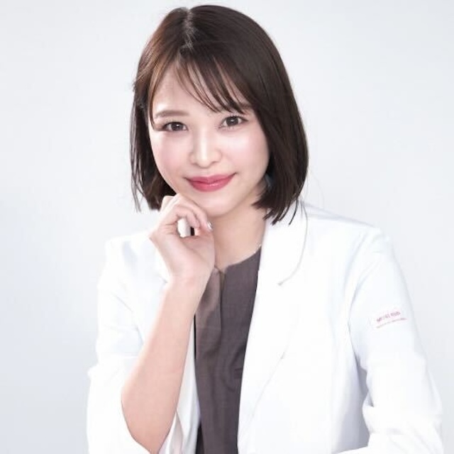 八尋 かれん