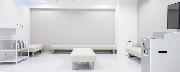 高酢クリニック様 353107 | Falcon® ベントキャップタイプフラスコ 25 mL スラントネック