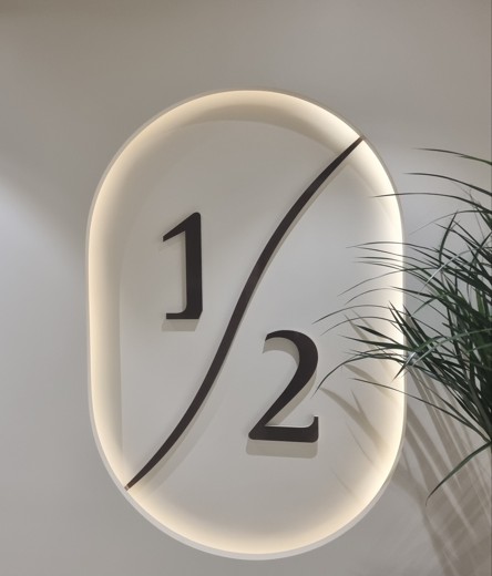 before photo: 팔지방분해주사